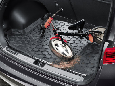 1627284954_F1122ADE00_IM_Trunk_liner_01 400xauto