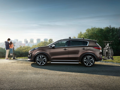 1627285911_F1211ADE00ST F1371ADE00 52910F1410PAC E823055001 F1281ADE10_IM_Emotional_Image_03 400xauto