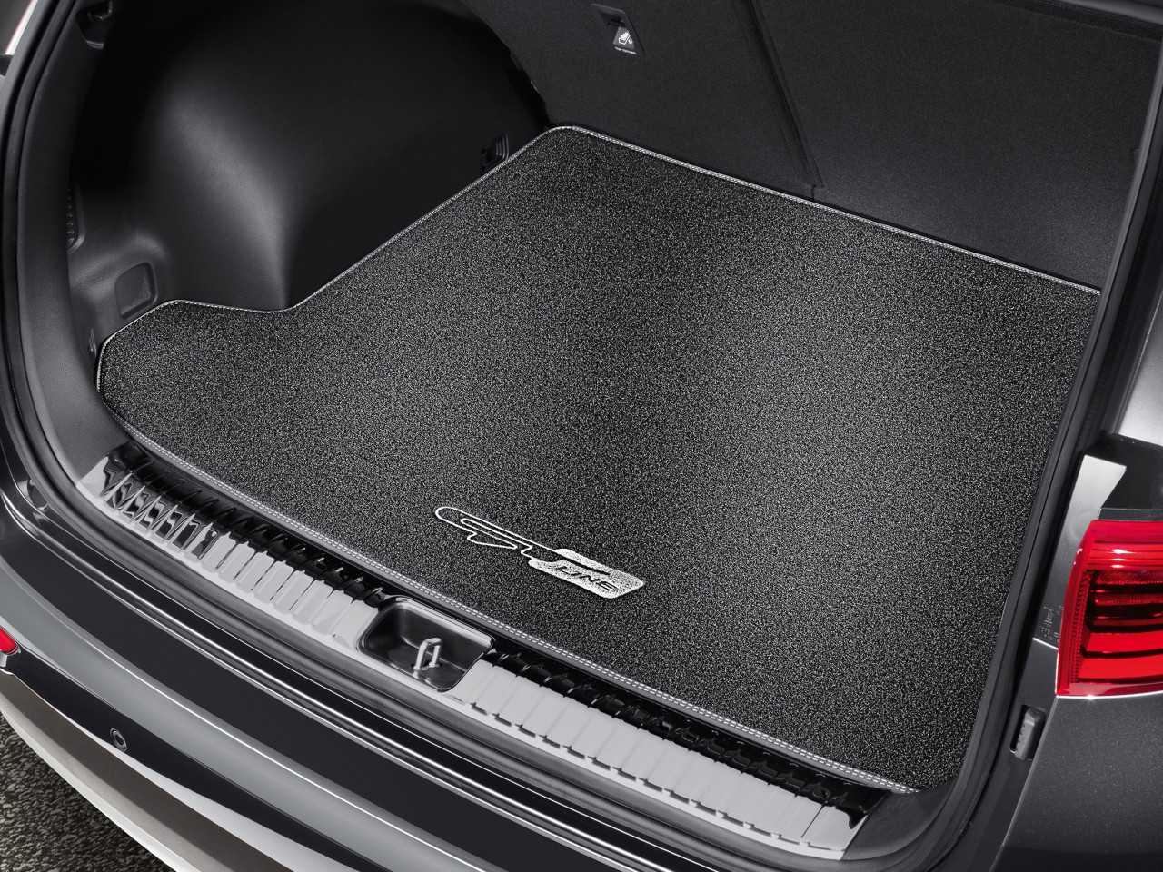 1627384277_F1120ADE00GL_IM_Trunk_mat_GT_Line_01 1280xauto