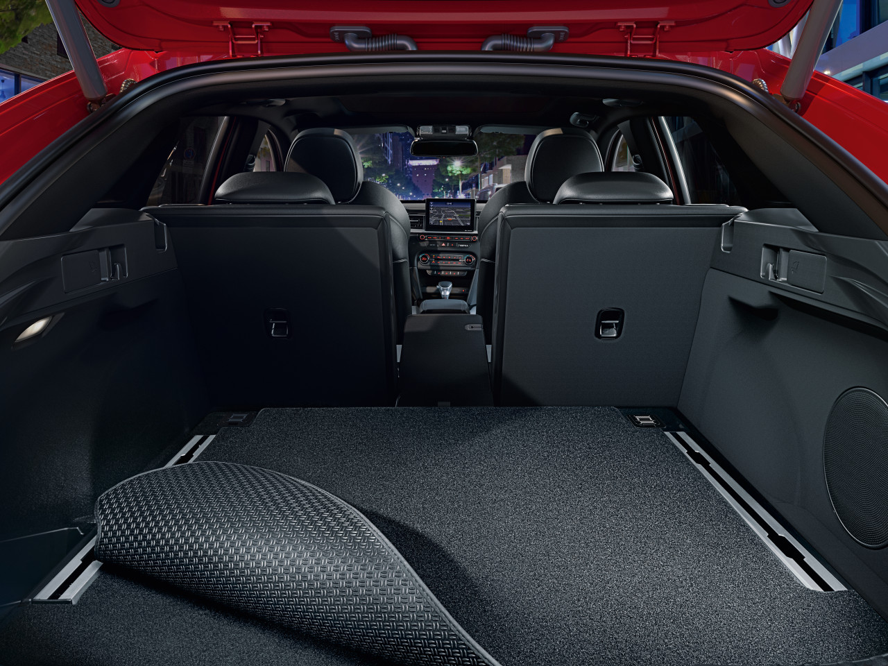 1628250504_J7120ADE20_IM_Trunk_mat_reversible_01 1280xauto