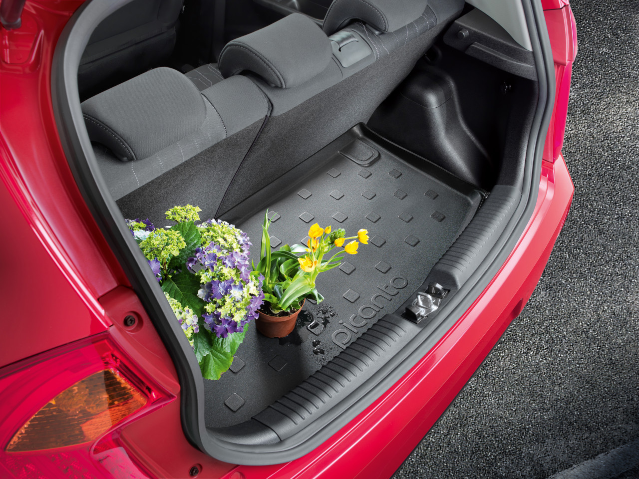 1629273461_1Y122ADE00_IM_Trunk_liner_01 1280xauto