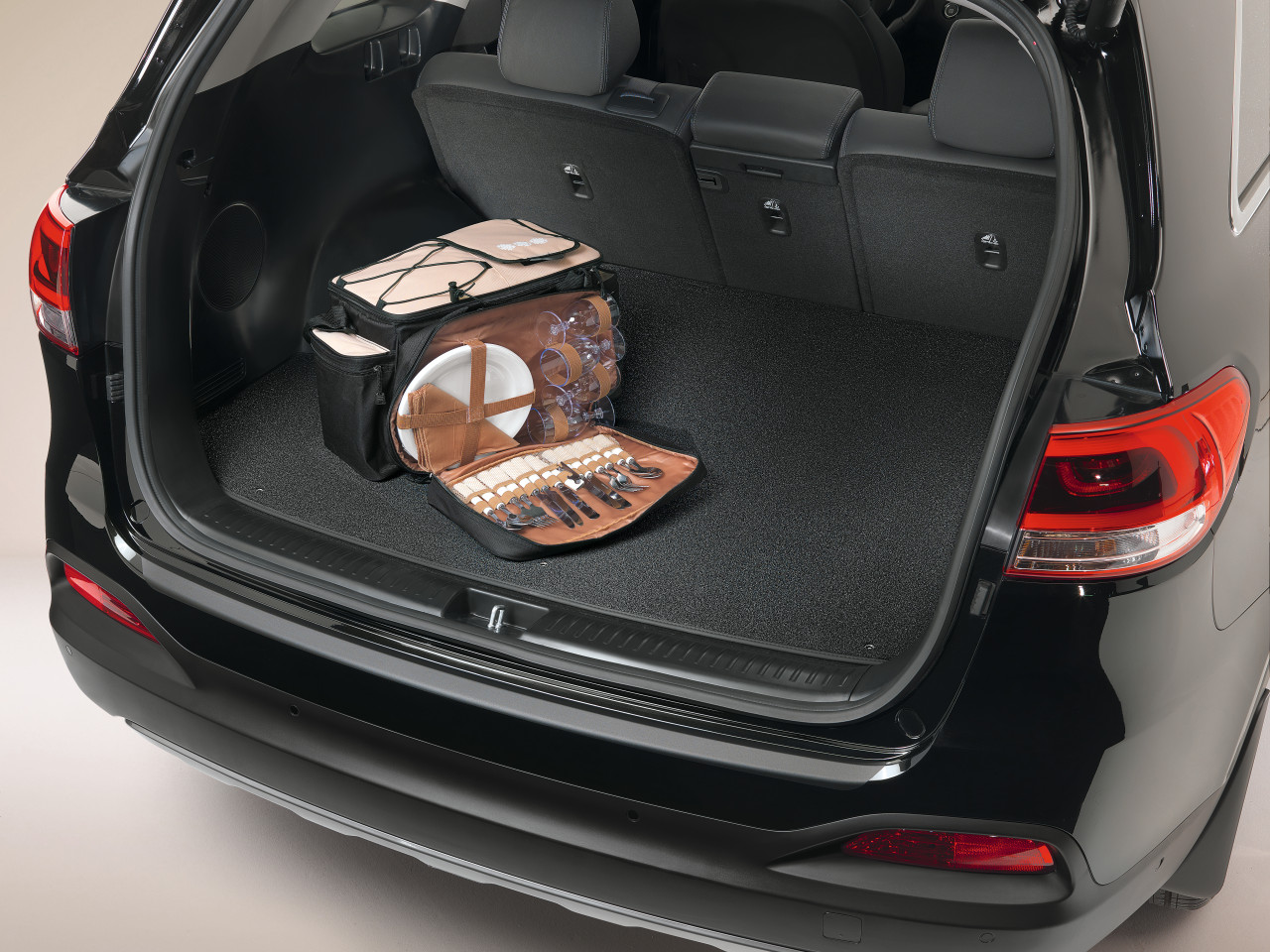 1632317018_C5120ADE05 C5120ADE07_IM_Trunk_mat_01 1280xauto