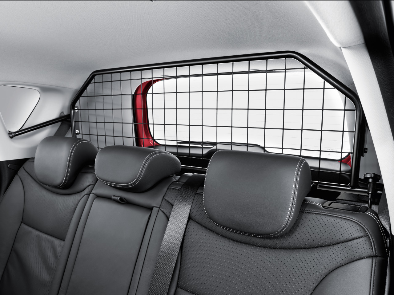 1633094493_B2150ADE00_IM_Cargo_separator_upper_frame_01 1280xauto