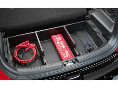 1633357757_B2F12AC910EQ_IM_Luggage_area_under_tray_02 400xauto