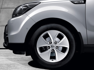 1633357757_B2F40AC100_IM_16_Alloy_wheel_kit_01 400xauto