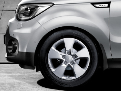 1633359874_B2F40AK170_IM_16_Alloy_wheel_kit_01 400xauto