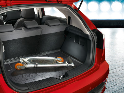 1633598394_1W122ADE00_IM_Trunk_liner_01 400xauto