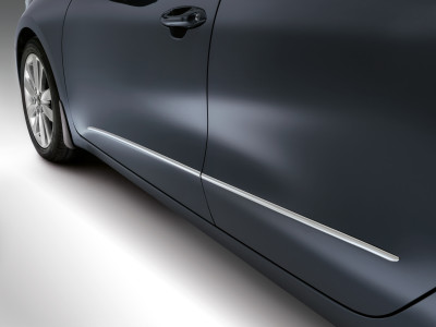 1633693648_A2271ADE00ST_IM_Side_trim_lines_01 400xauto