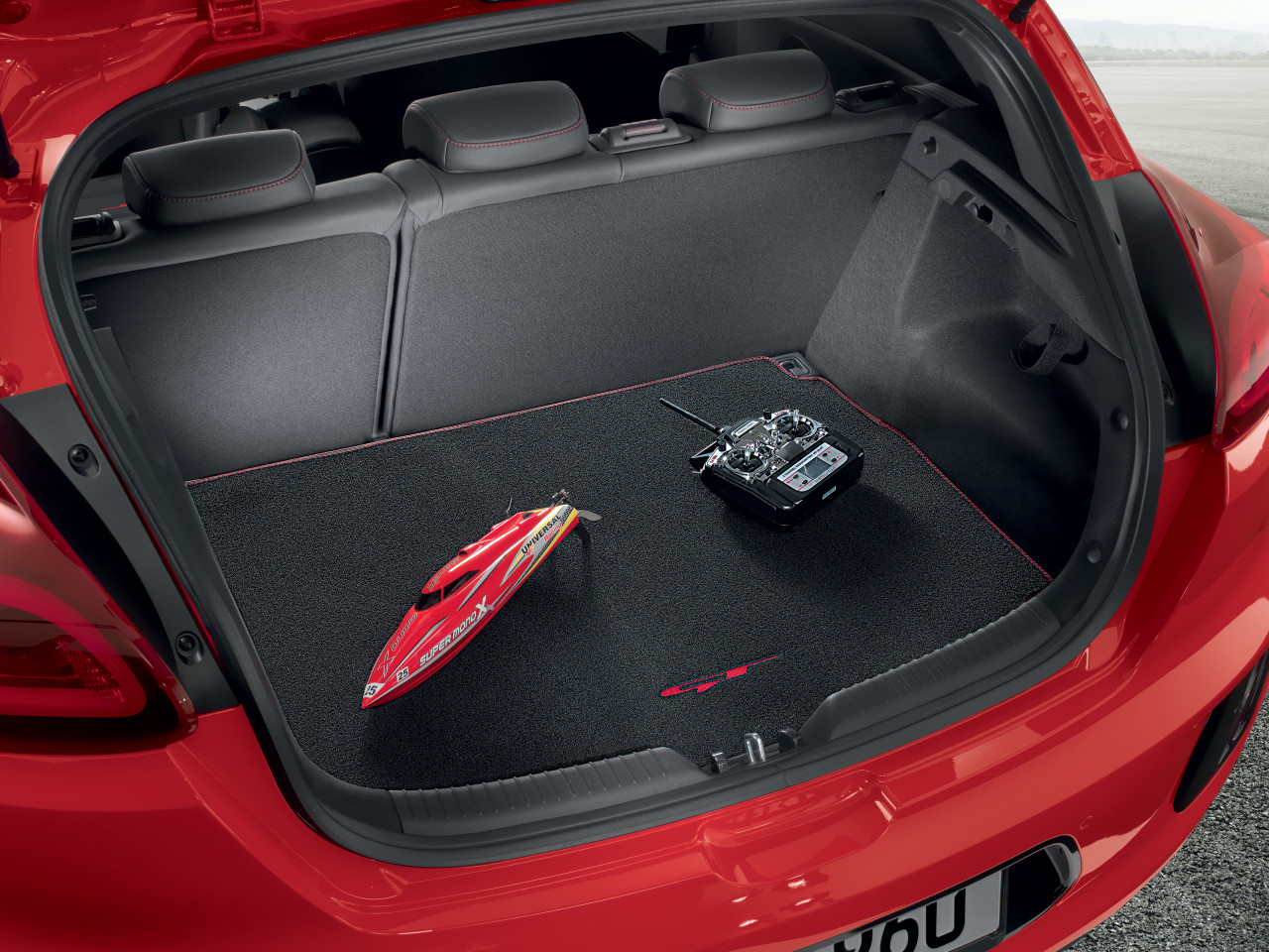 1633694917_A2120ADE10GT_IM_Trunk_mat_GT_01 1280xauto