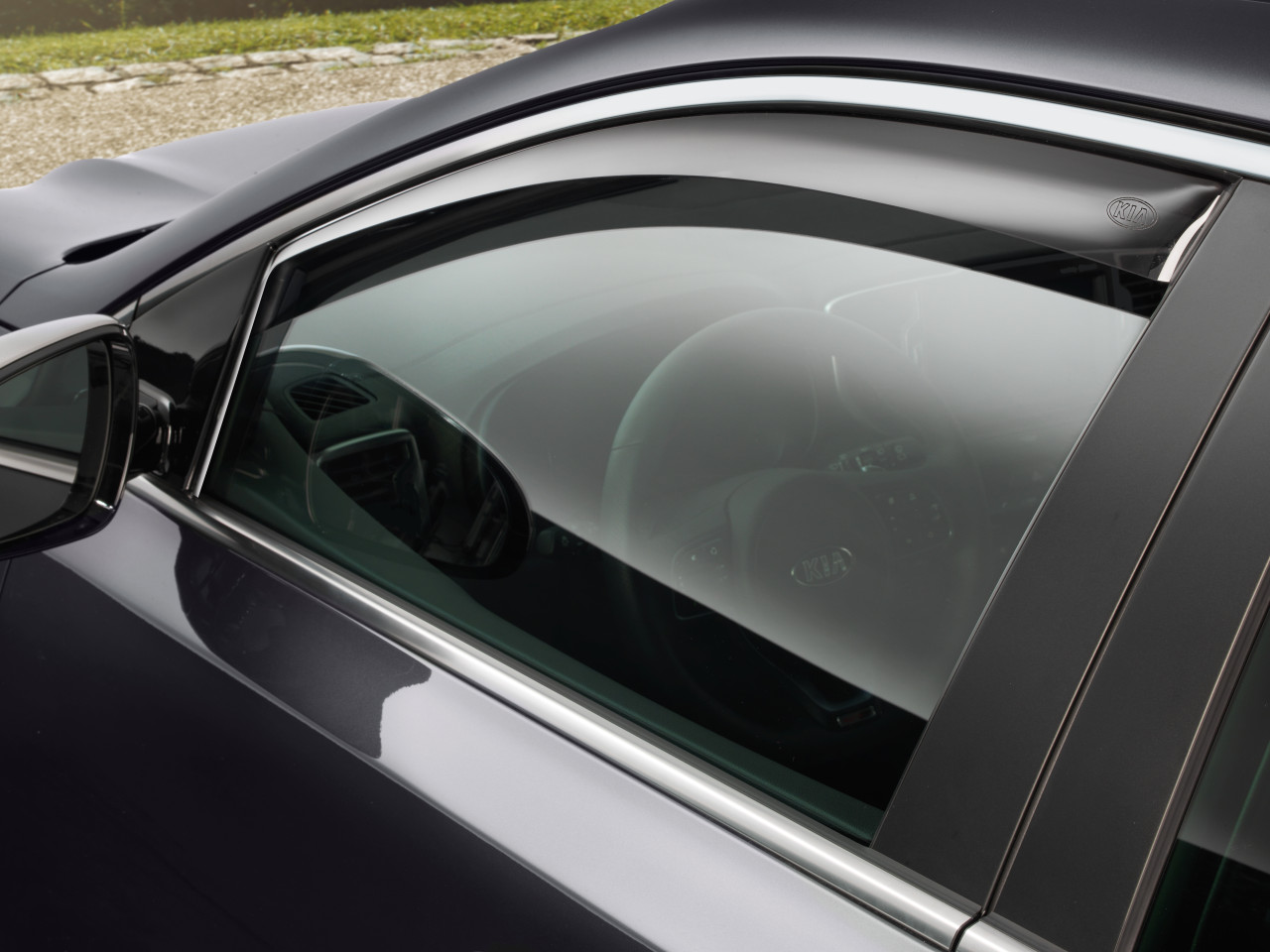 1635334074_F1221ADE00_IM_Wind_deflectors_01 1280xauto