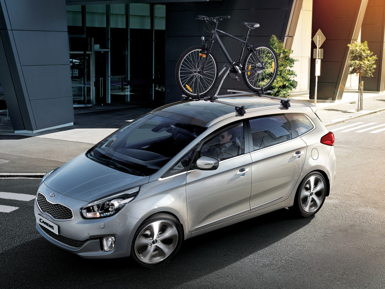 1639131185_66700ADE10 A4271ADE00ST A4211ADE01AL_IM_emotional_image_1 1280xauto