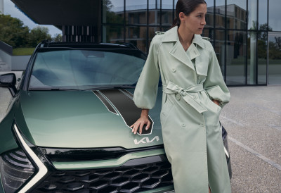 1641906080_R2200ADE00BL_IM_Decals_racing_stripes_black_and_white_01 400xauto