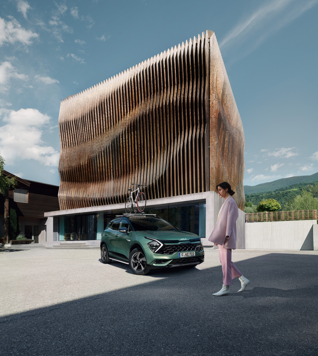 1641908355_R2211ADE00AL 66700ADE00_IM_Emotional_image_01 1280xauto