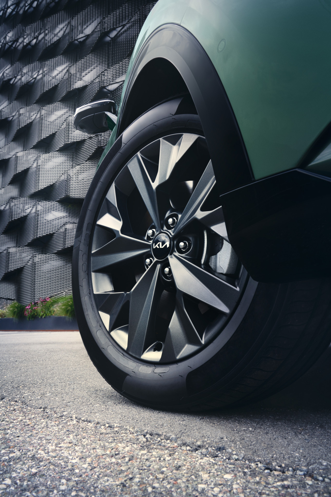 1642078826_52910R2260PAC_IM_Alloy_wheel_18_Type_B_01 1280xauto