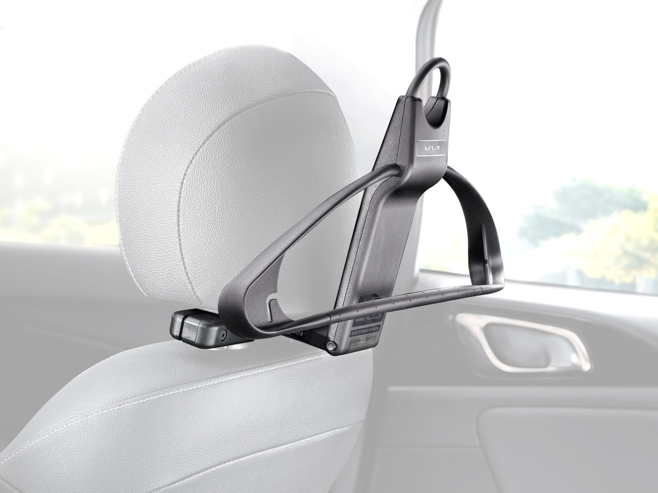 1645543489_66770ADE11_IM_Business_suit_hanger_reference_image_01 1280xauto