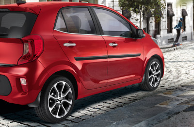 1649322106_G6F46AKA10 G6F46AKF10_IM_Mudguard_kit_Side_door_mouldings_01 400xauto