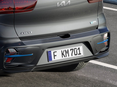 1654072234_Q4272ADE00TR_IM_Rear_bumper_protection_foil_transparent_01 400xauto