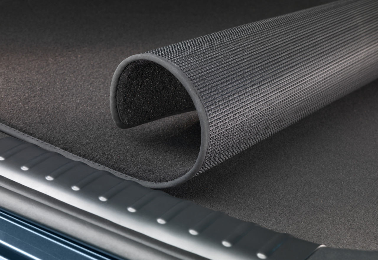 1655217228_AT120ADE10_IM_Trunk_mat_reversible_01 1280xauto