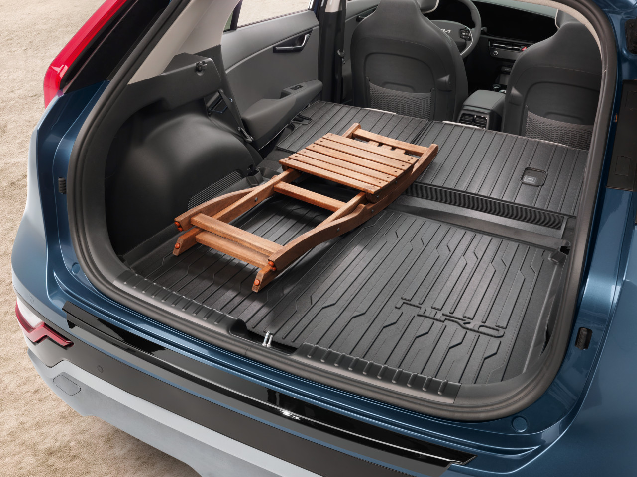 1655217228_AT128ADE00E_IM_Trunk_liner_extension_01 1280xauto