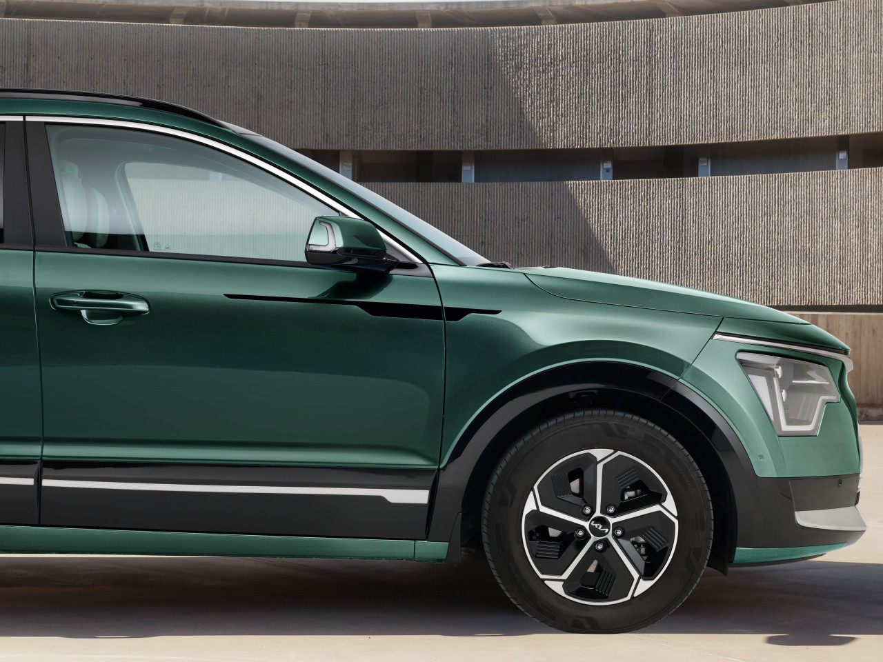 1655217228_AT200ADE00BL AT271ADE00BR ATF40AK000_IM_Decals_razor_black_01 1280xauto