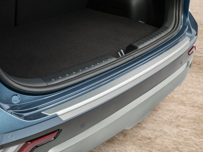 1655217778_AT274ADE00BR_IM_Rear_bumper_trim_line_brushed_aluminium_01 400xauto