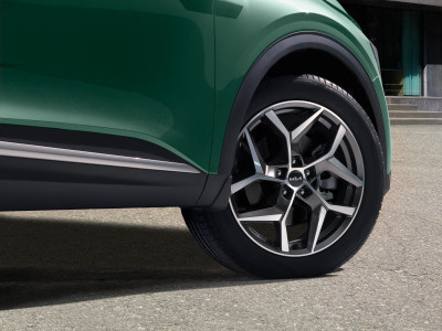 1660569878_R2400ADE09BC_IM_Alloy_wheel_19_Musan_bicolour_03 400xauto