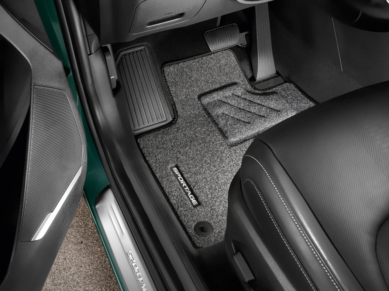 1660632058_CJ141ADE00_IM_Textile_floor_mats_standard_01 1280xauto