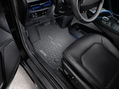 1669121290_CV131ADE00 CV131ADE10_IM_All_weather_mats_01 400xauto