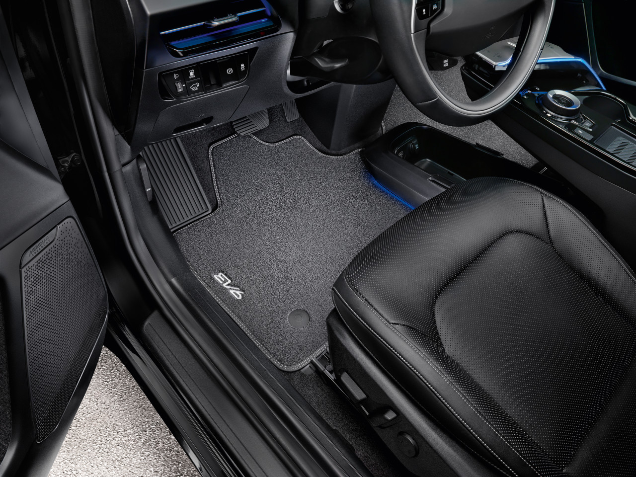 1669121290_CV143ADE00 CV143ADE10_IM_Textile_floor_mats_velour_01 1280xauto