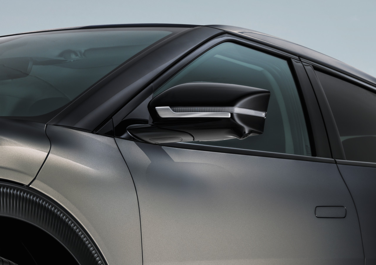 1670244344_CV431ADE00BR_IM_Door_mirror_trims_01 1280xauto