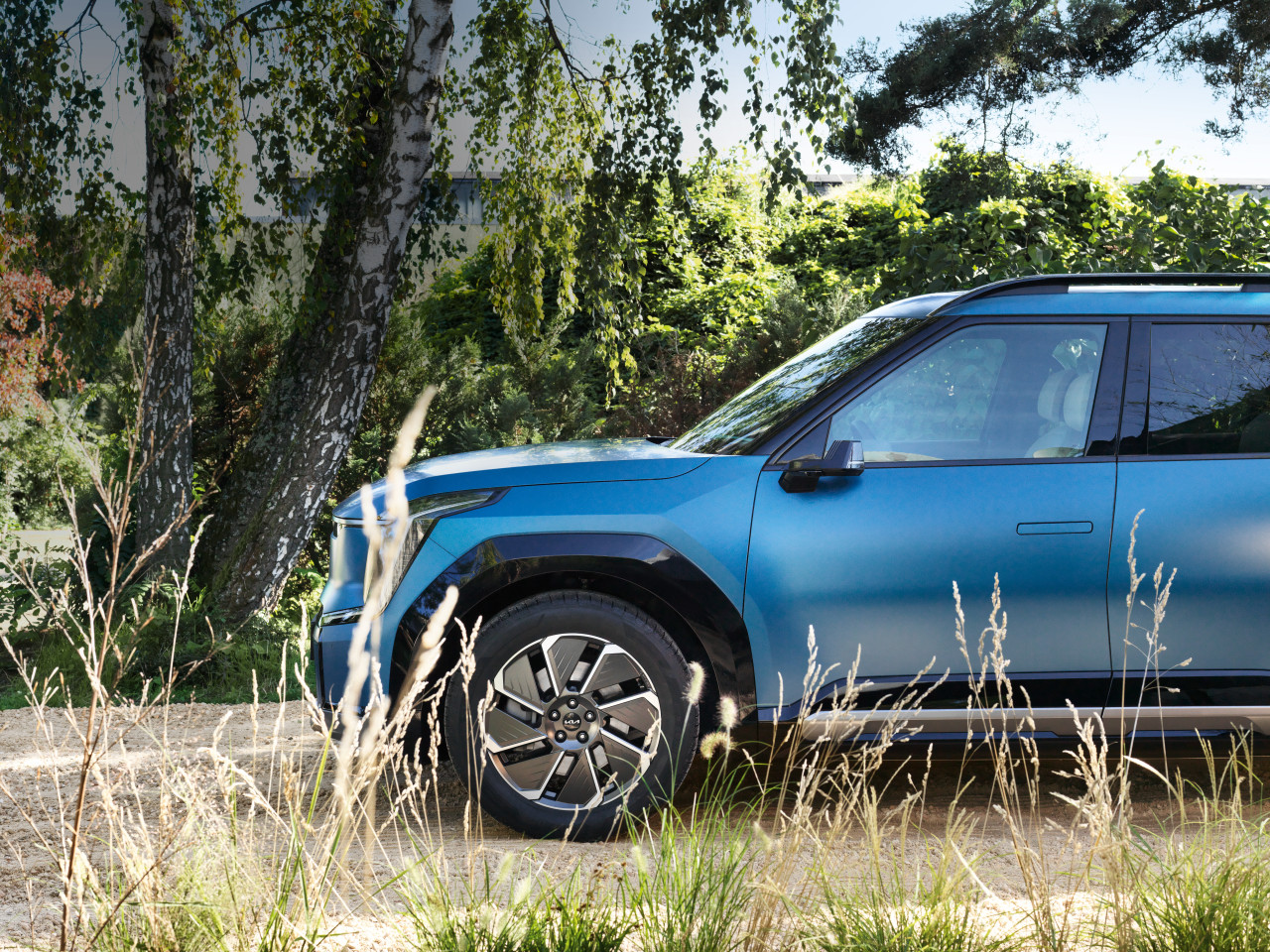 1695994786_DO400ADE20BC_IM_Emotional_image_Alloy_wheel_20_Gasan_01 1280xauto