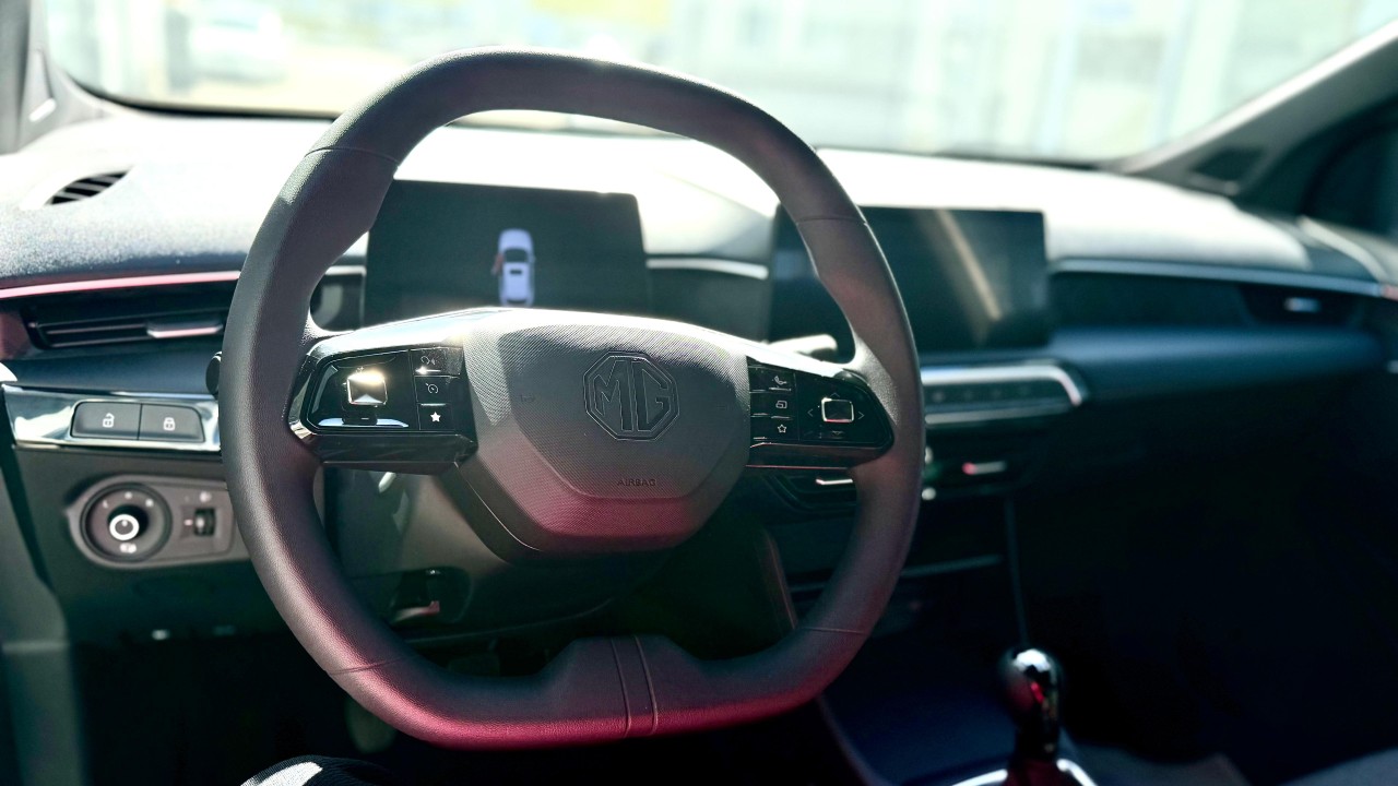 MG MG3 Hybrid+ 9