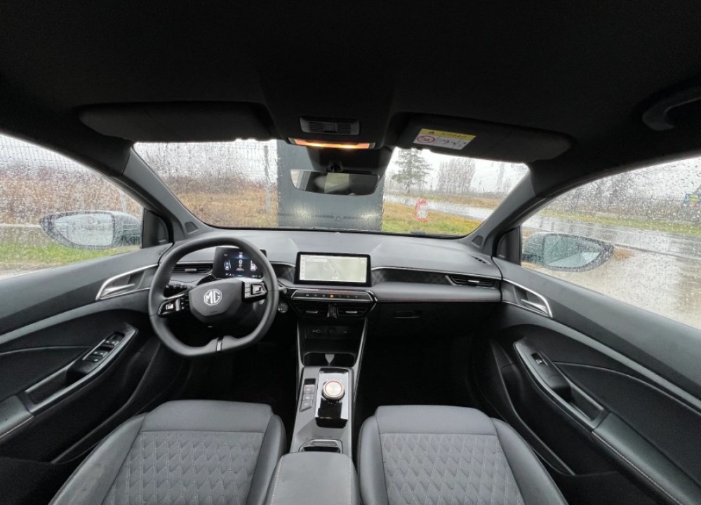 MG MG3 Exclusive 12