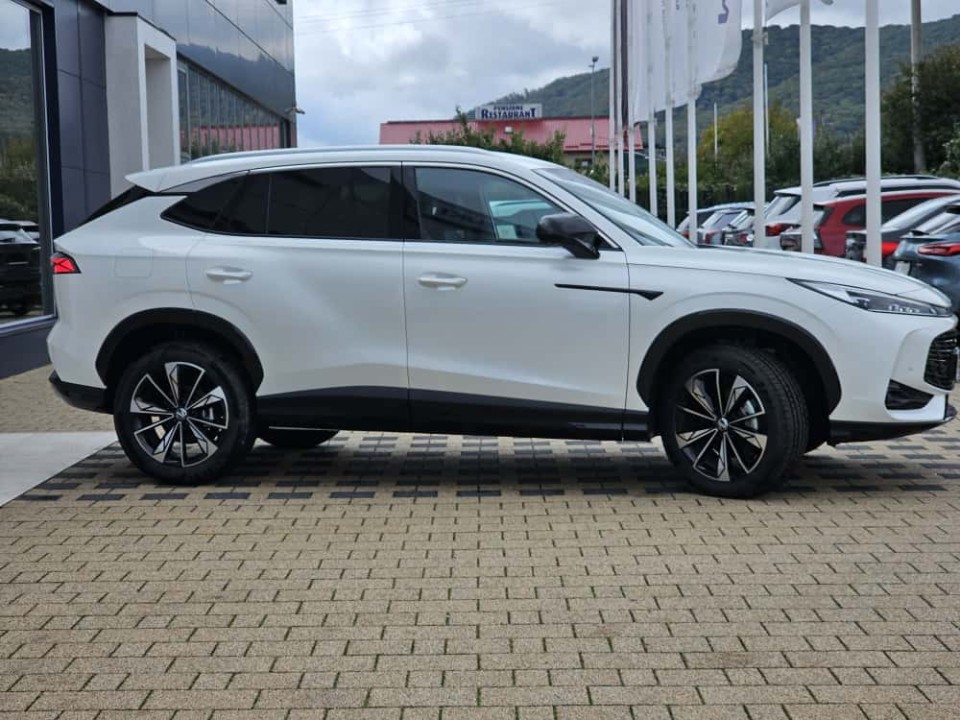 mg noul hs hev 5 usi exclusive 1 5 t gdi hev 224 cp at 46960ae0b2e8a3