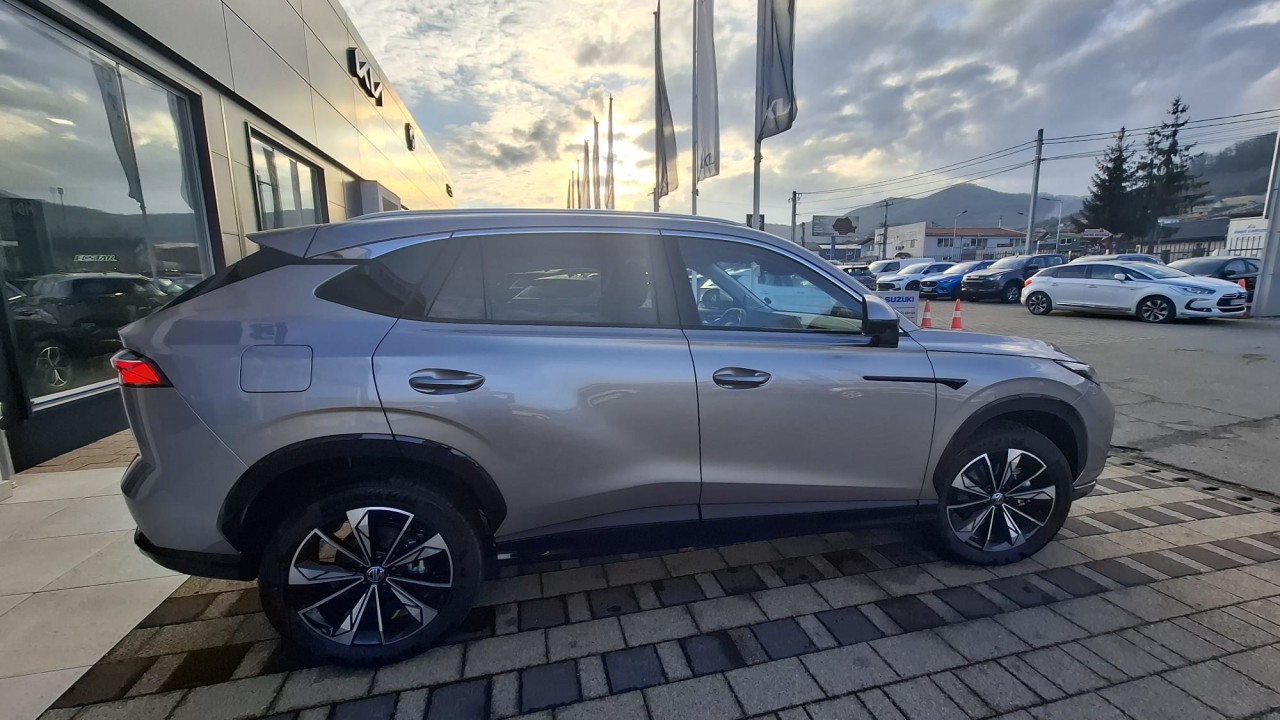 mg noul hs hev 5 usi exclusive 1 5 t gdi hev 224 cp at 169690191816c5