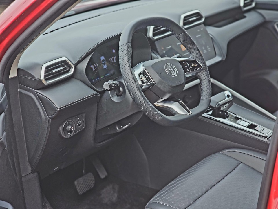 mg zs hev 5 usi exclusive 1 5l gsl hev 197 cp at 12696902c98de11