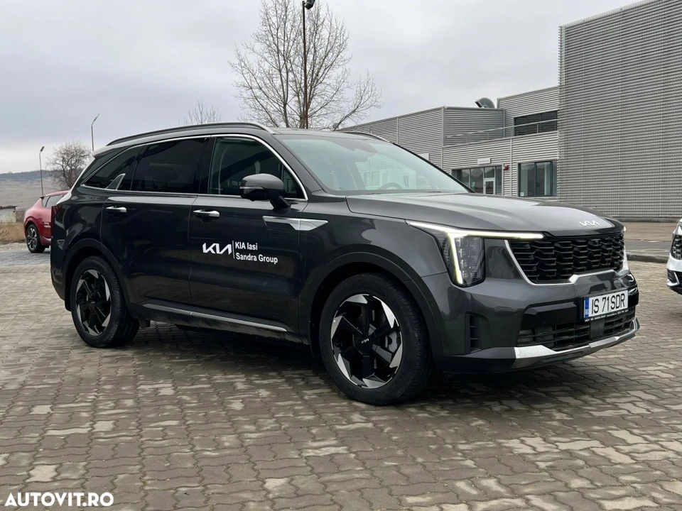 kia sorento pe hev 5 usi 7loc premium 1 6 t gdi hev 160 cp a6 4x4 2369972b5e10405