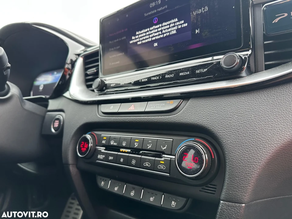 Kia Xceed 2023 hibrid, 27.990 € — imagine 13