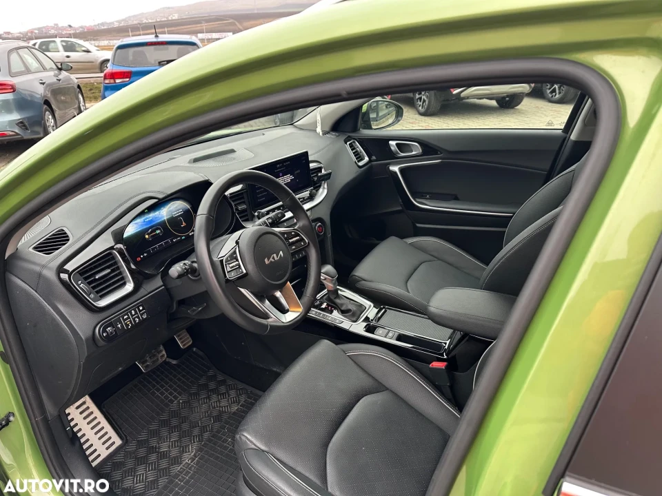 Kia Xceed 2023 hibrid, 27.990 € — imagine 6