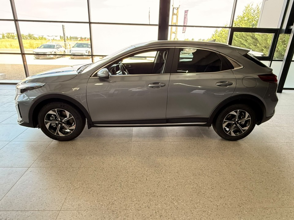 KIA Xceed 2025 — imagine 4