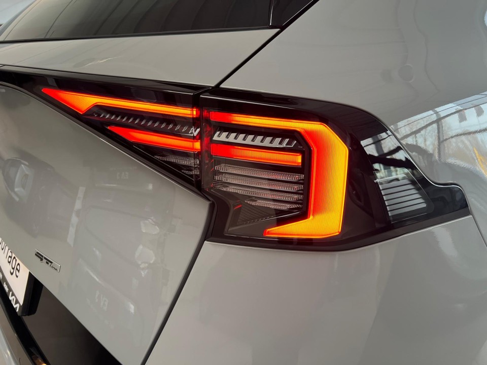 KIA Sportage 2025 — imagine 8