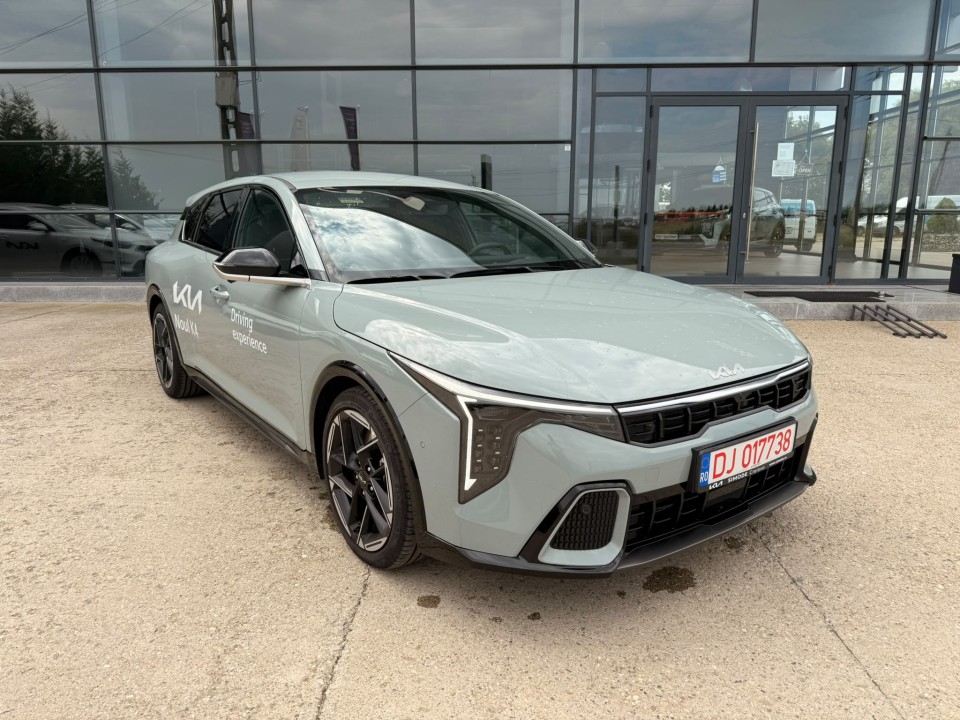 Kia K4