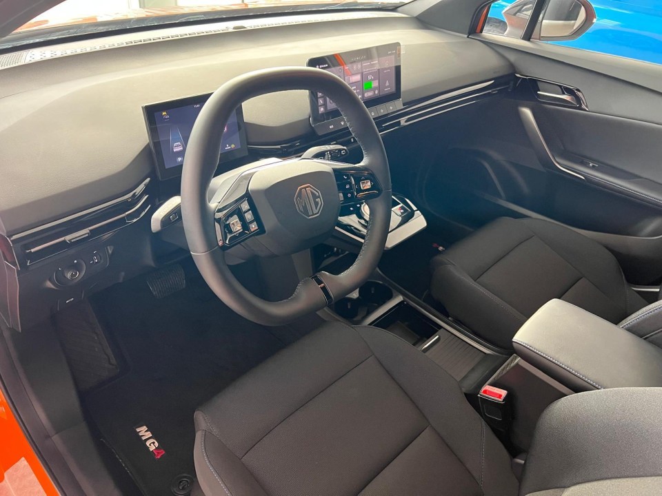 mg4 ev 5 usi excite electric 204 cp at 06968a6959b862