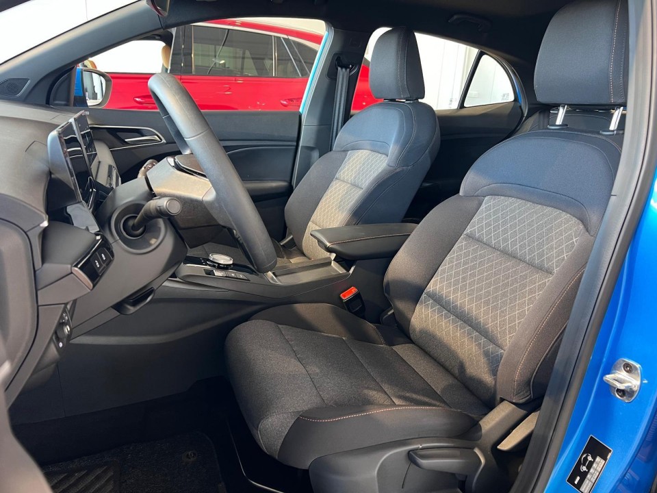 mg3 hev 5 usi excite 1 5l pfi hev 194 cp at my 2025 06968de90aa8f4