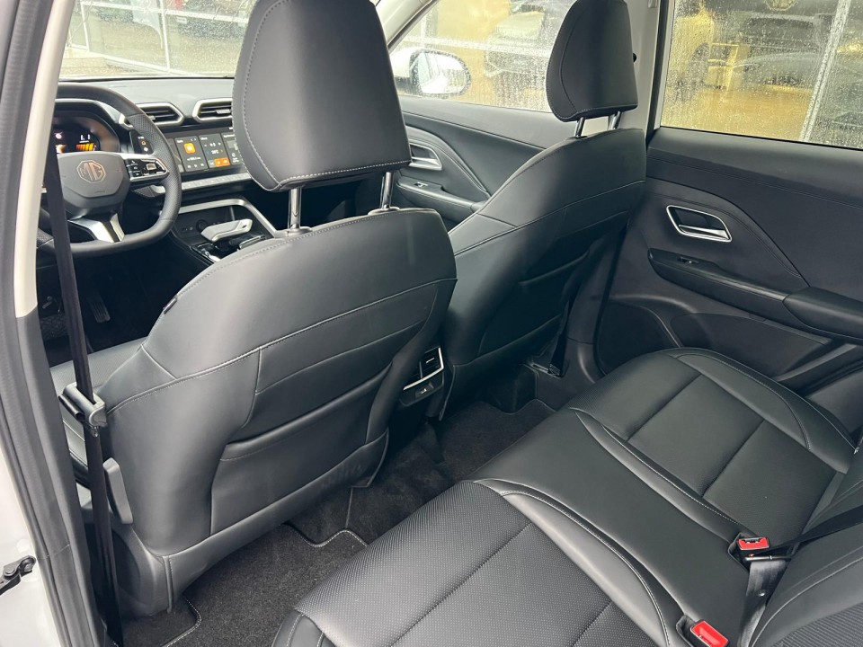 mg zs hev 5 usi exclusive 1 5l gsl hev 197 cp at my 2025 106989cce15560d