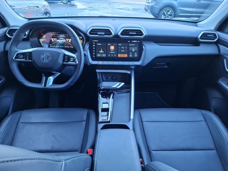 MG ZS 12