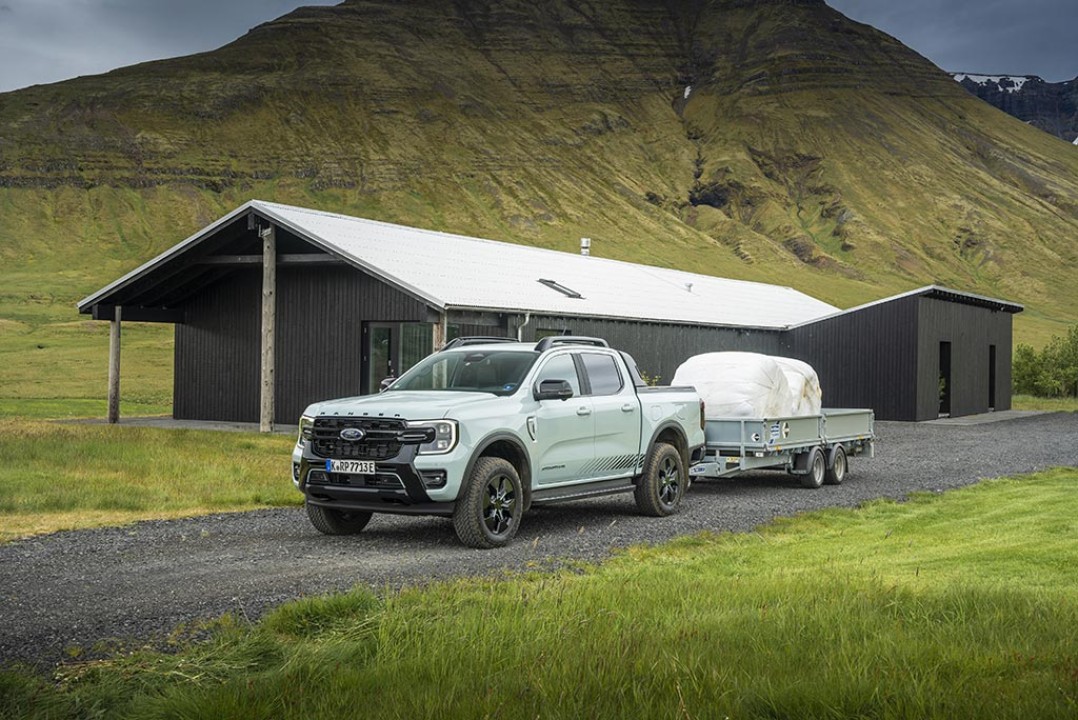 ford noul ranger double cab stormtrak 2 3 phev 278 cp a10 4wd ft 0696f33a08f9cb